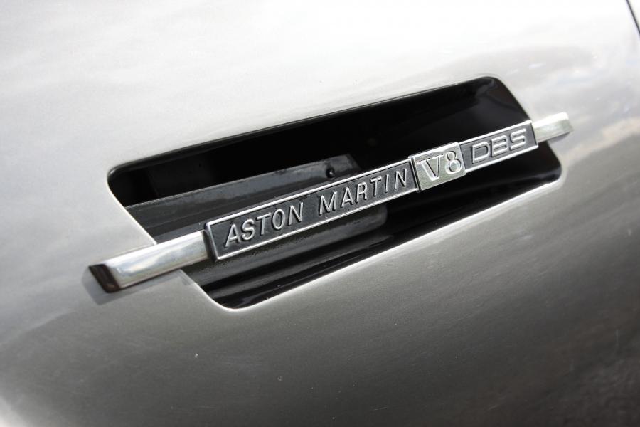 Детали экстерьера Aston Martin DBS V8 1970 года  (фото 2 из 12)